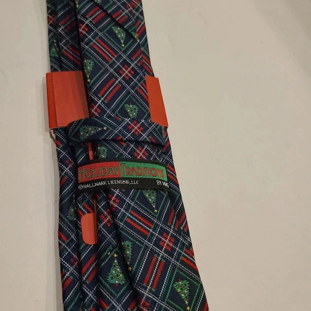 NWT Hallmark Holiday Traditions Tie men's